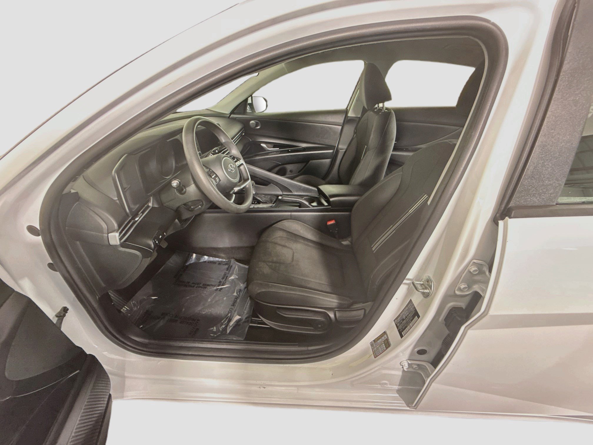 Used 2021 Hyundai Elantra SEL FWD image 22