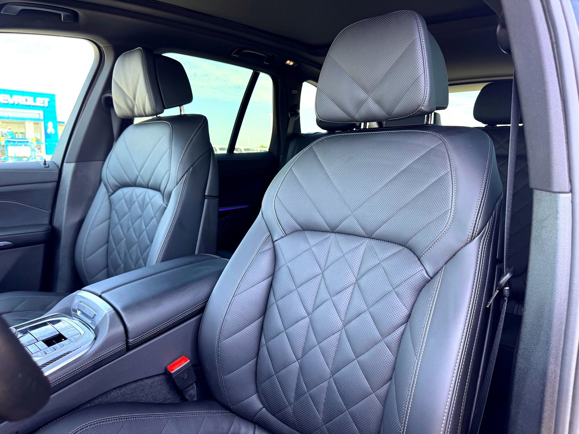 Used 2026 BMW X5 M60i image 14