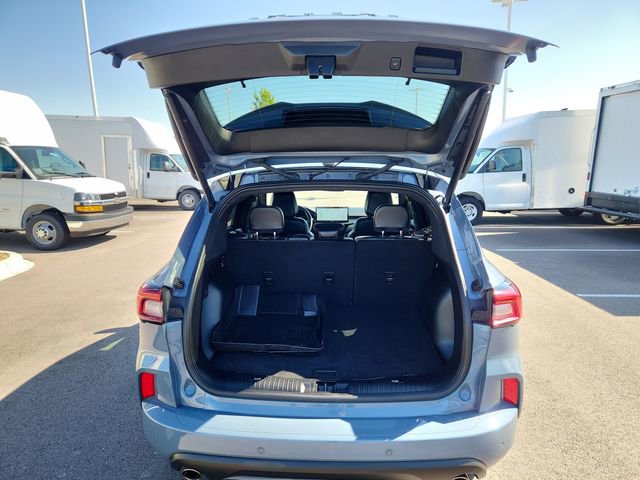 Used 2023 Ford Escape ST-Line w/ Tech Pack #1 AWD/4WD image 33