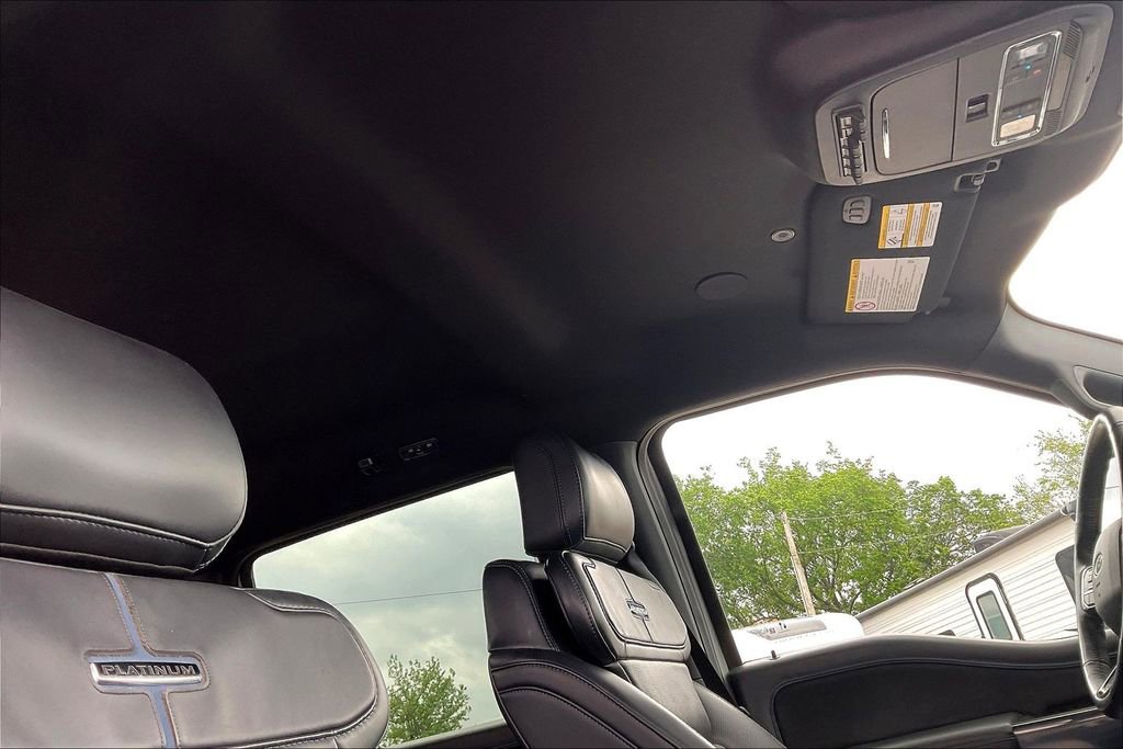 Used 2025 Ford F450 Platinum image 16