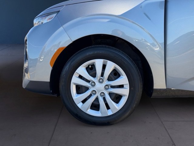 Used 2022 Kia Soul LX FWD image 15