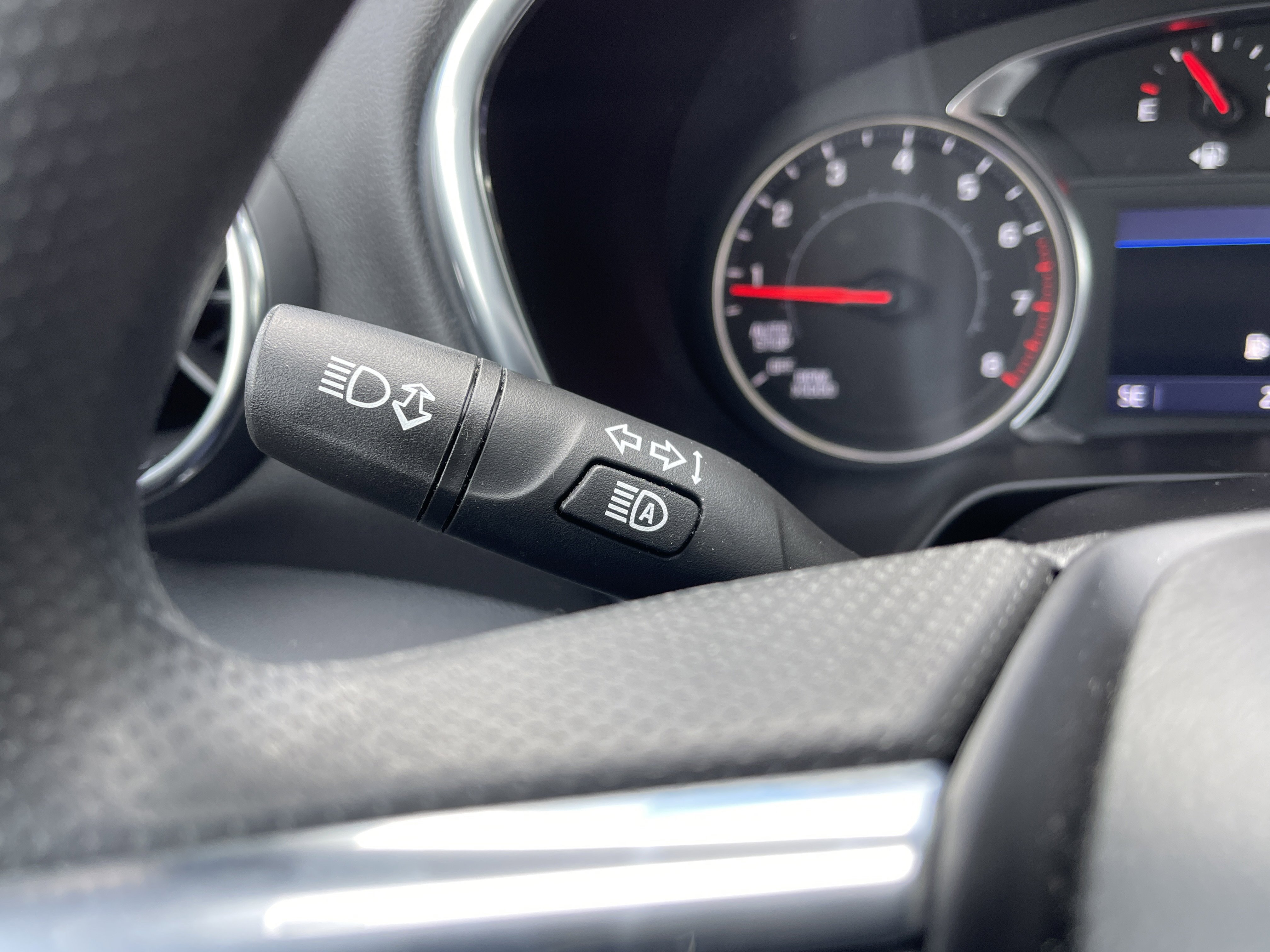 Used 2023 Chevrolet Blazer LT image 20