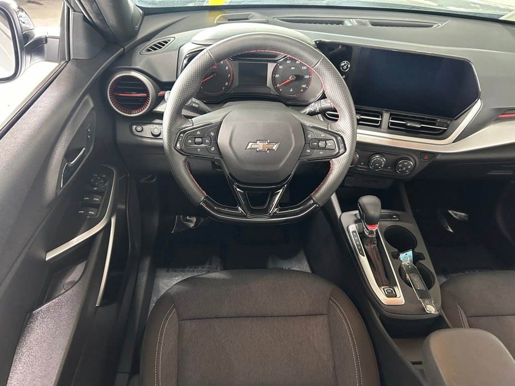 Used 2024 Chevrolet Trax RS w/ Driver Confidence Package image 9