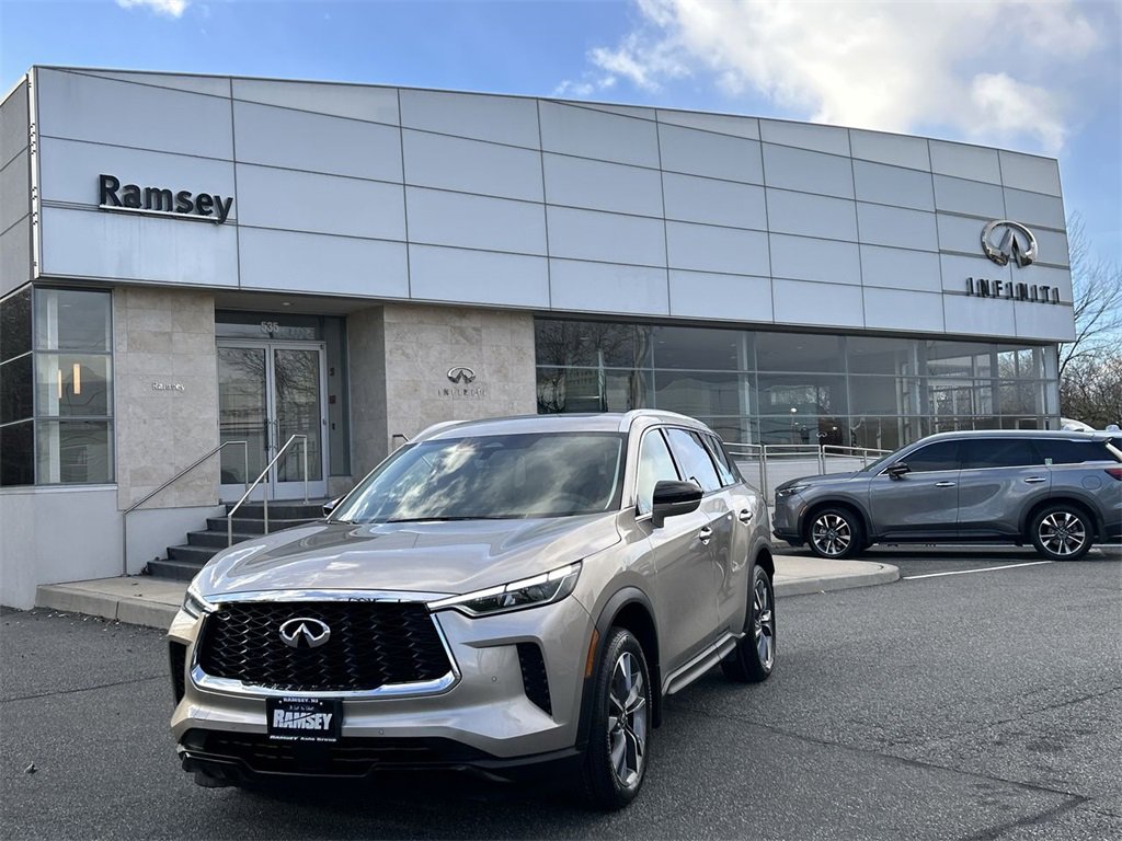Certified 2023 INFINITI QX60 Luxe w/ Cargo Package