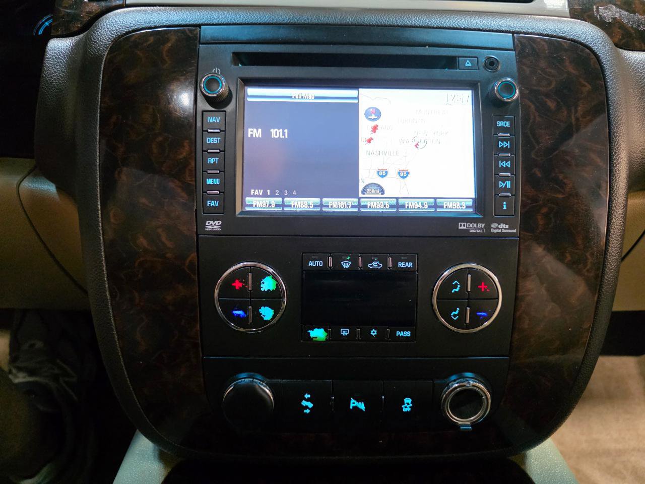 Used 2013 GMC Yukon Denali AWD/4WD image 36