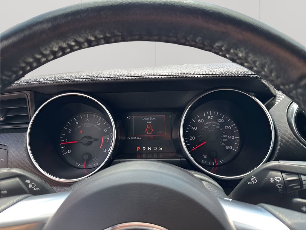 Used 2020 Ford Mustang Convertible RWD image 28