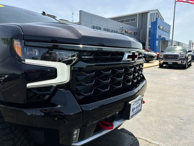 Used 2022 Chevrolet Silverado 1500 ZR2 AWD/4WD image 4