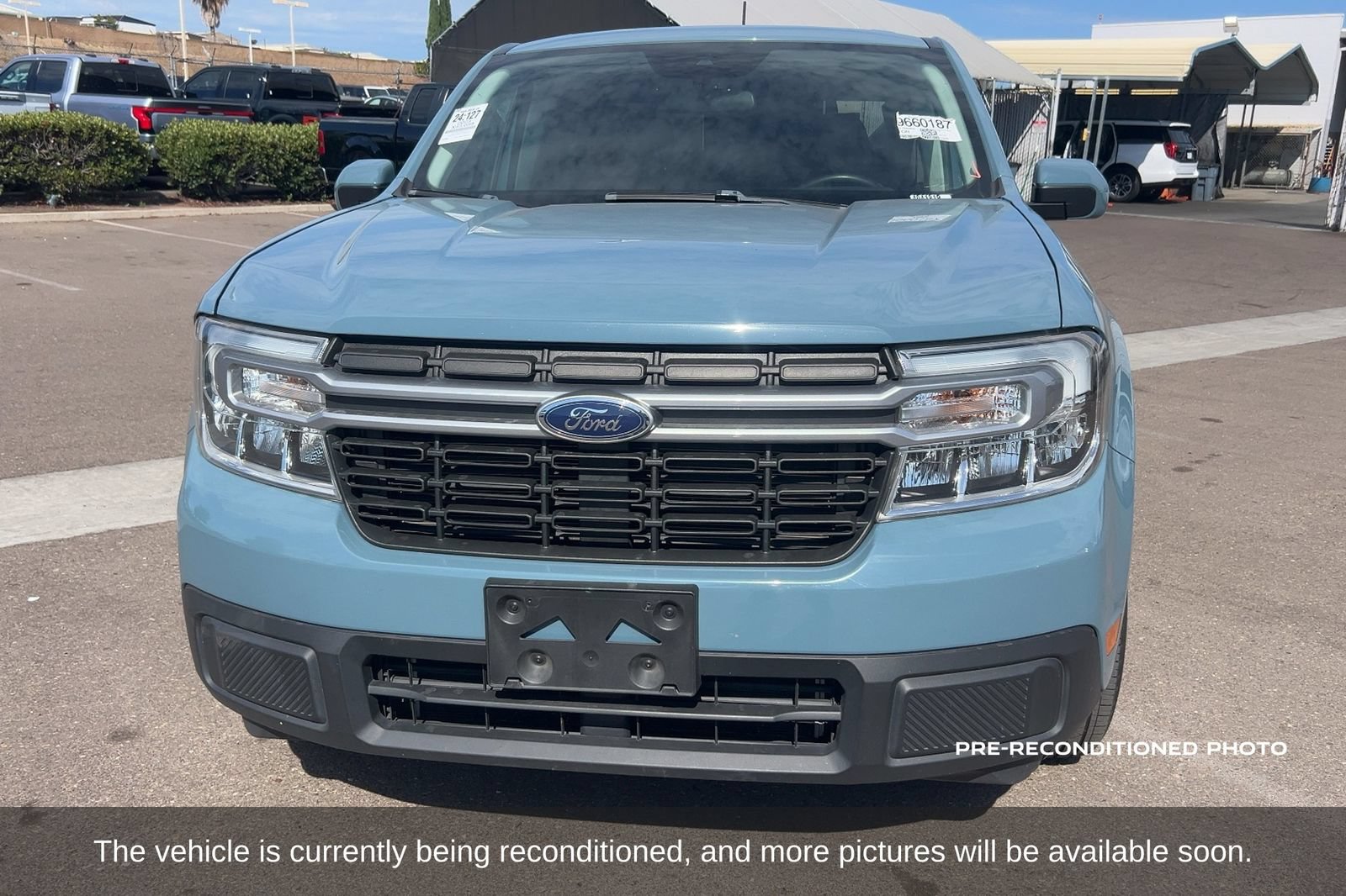 Used 2023 Ford Maverick Lariat w/ Lariat Luxury Package FWD image 2