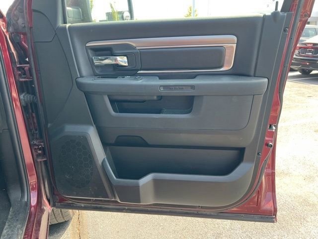 Used 2024 RAM 1500 Classic Warlock image 27