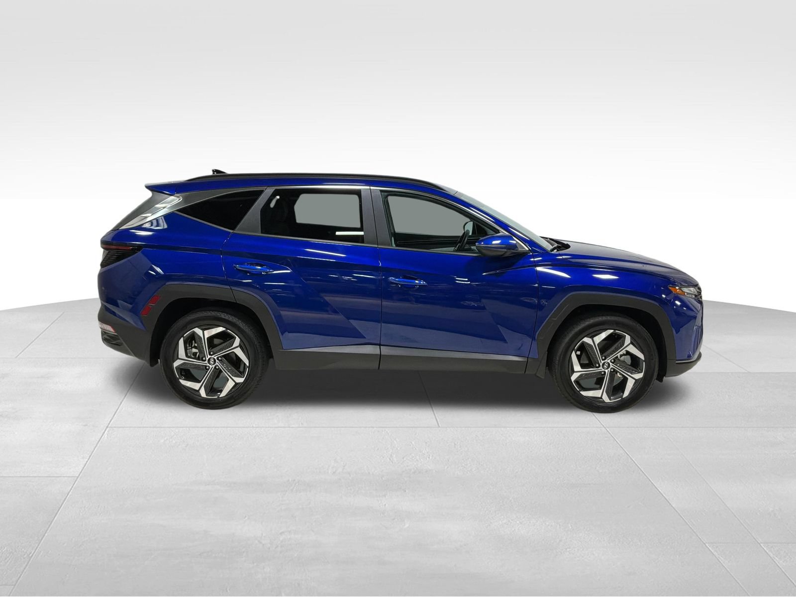 Used 2024 Hyundai Tucson SEL w/ Convenience Package AWD/4WD image 4