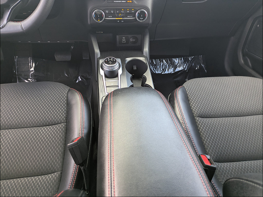 Used 2025 Ford Escape ST-Line FWD image 18