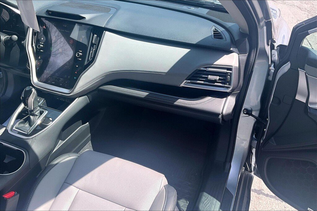 Certified 2025 Subaru Outback Limited XT image 11