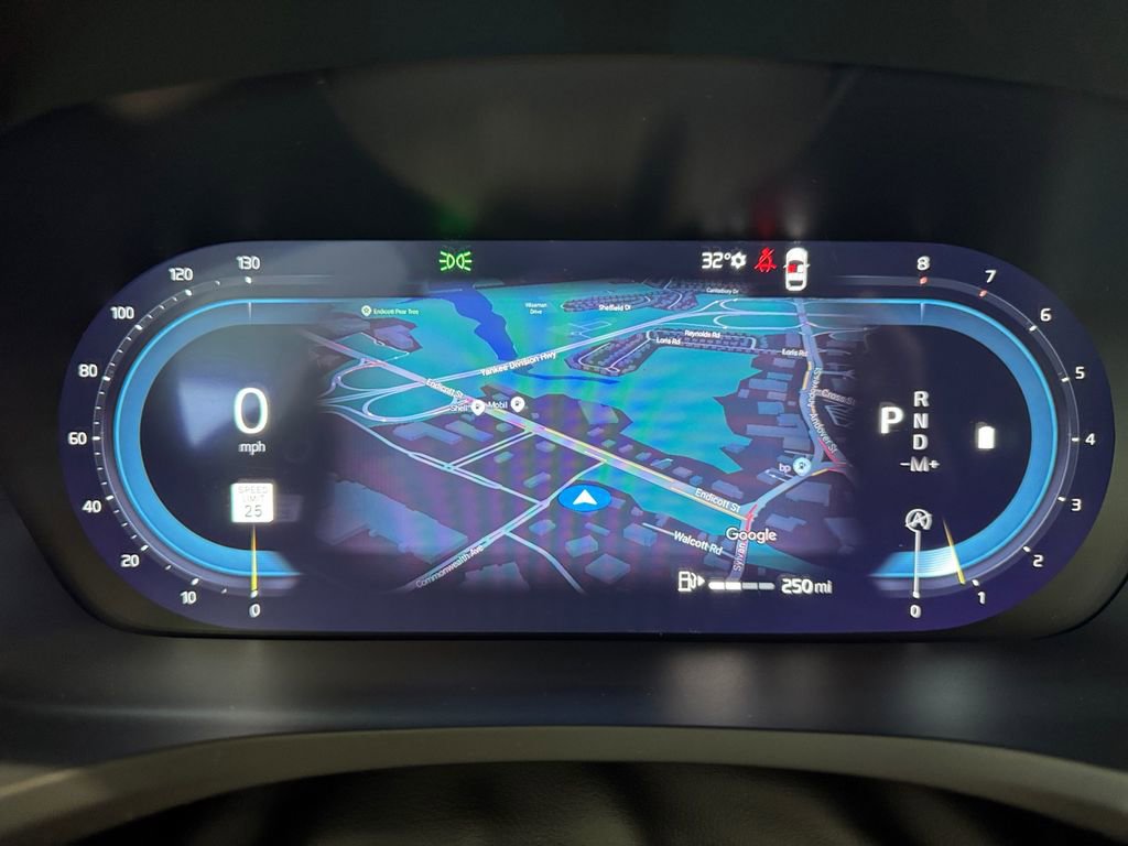 Certified 2025 Volvo V60 B5 Cross Country Plus image 18