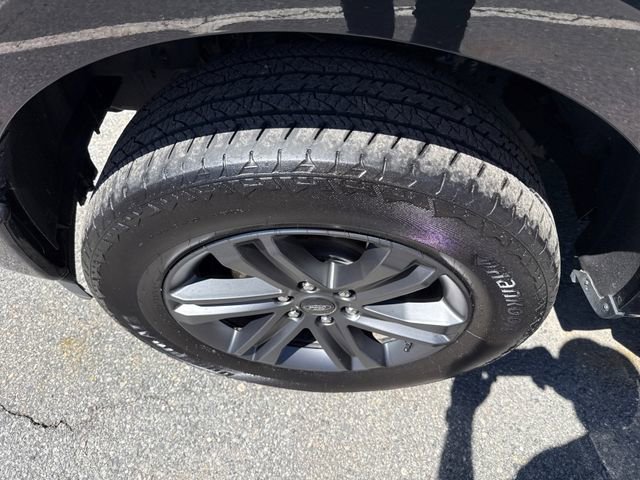 Used 2023 Ford F150 Lariat w/ Equipment Group 502A High AWD/4WD image 15