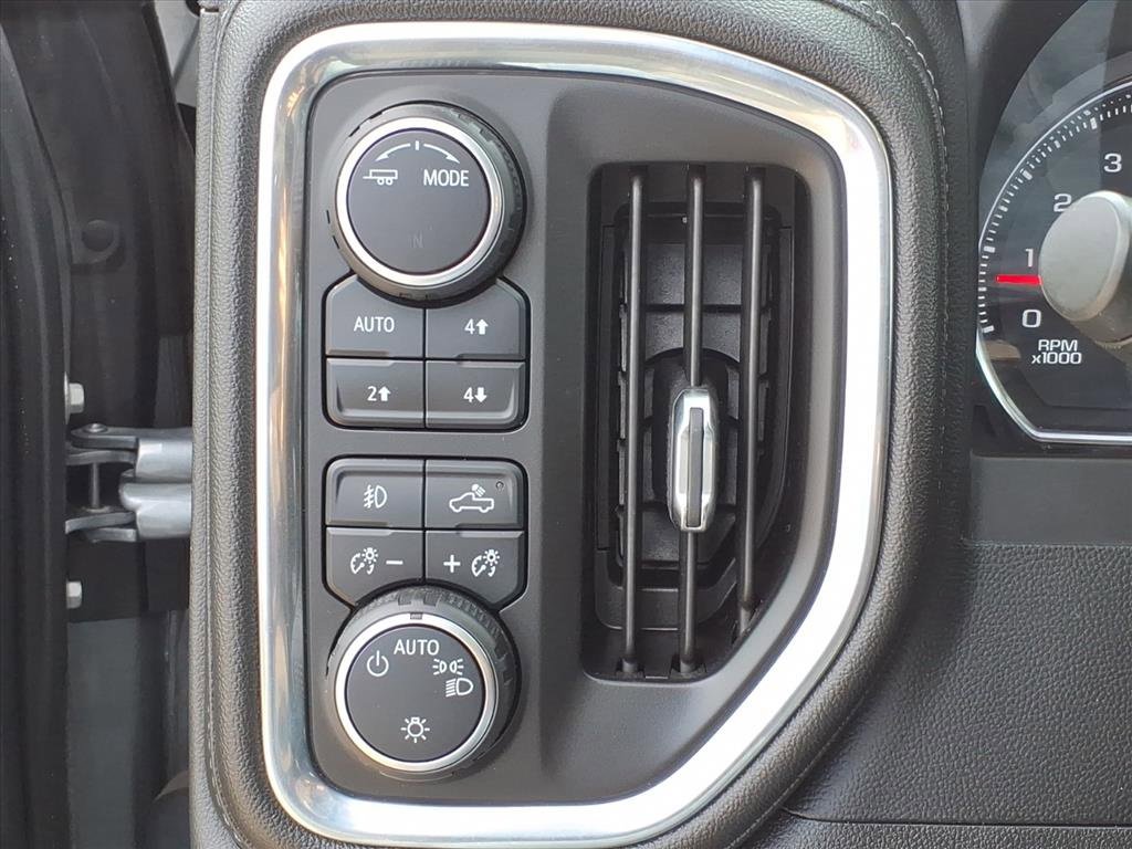 Certified 2021 Chevrolet Silverado 1500 LT Trail Boss w/ LPO, Dark Essentials Package image 16