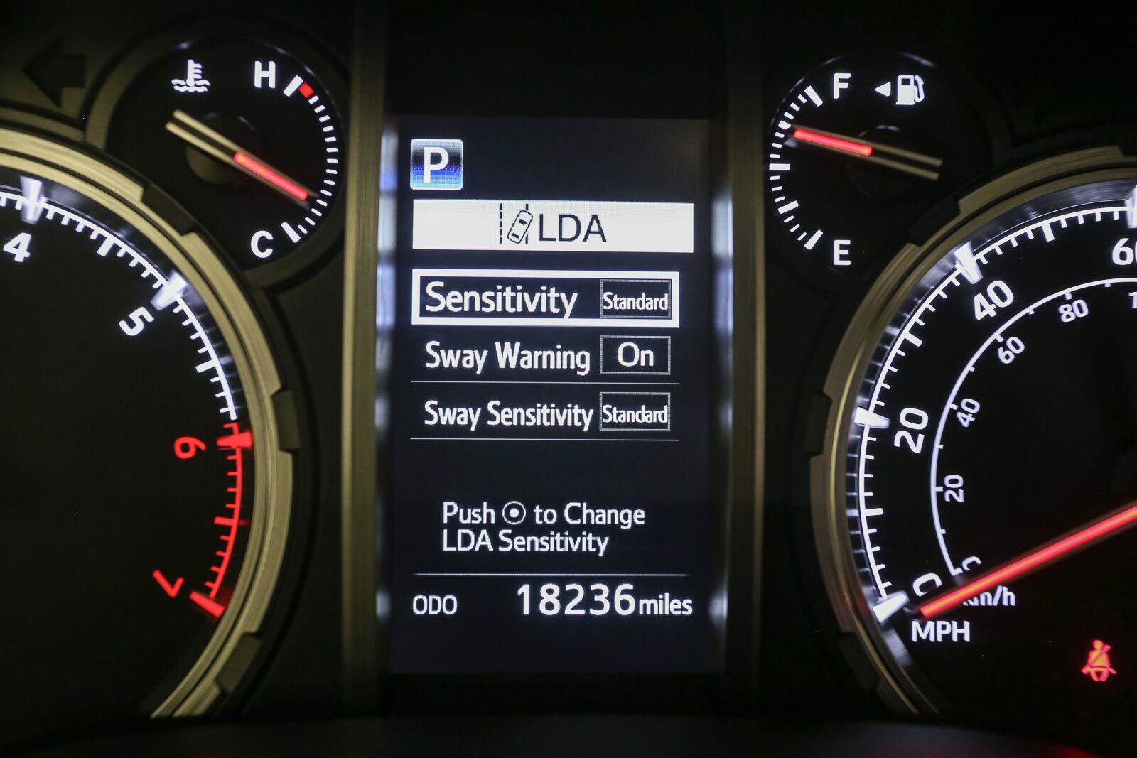 Certified 2023 Toyota 4Runner TRD Off-Road Premium w/ Off Road Premium Plus Package AWD/4WD image 37