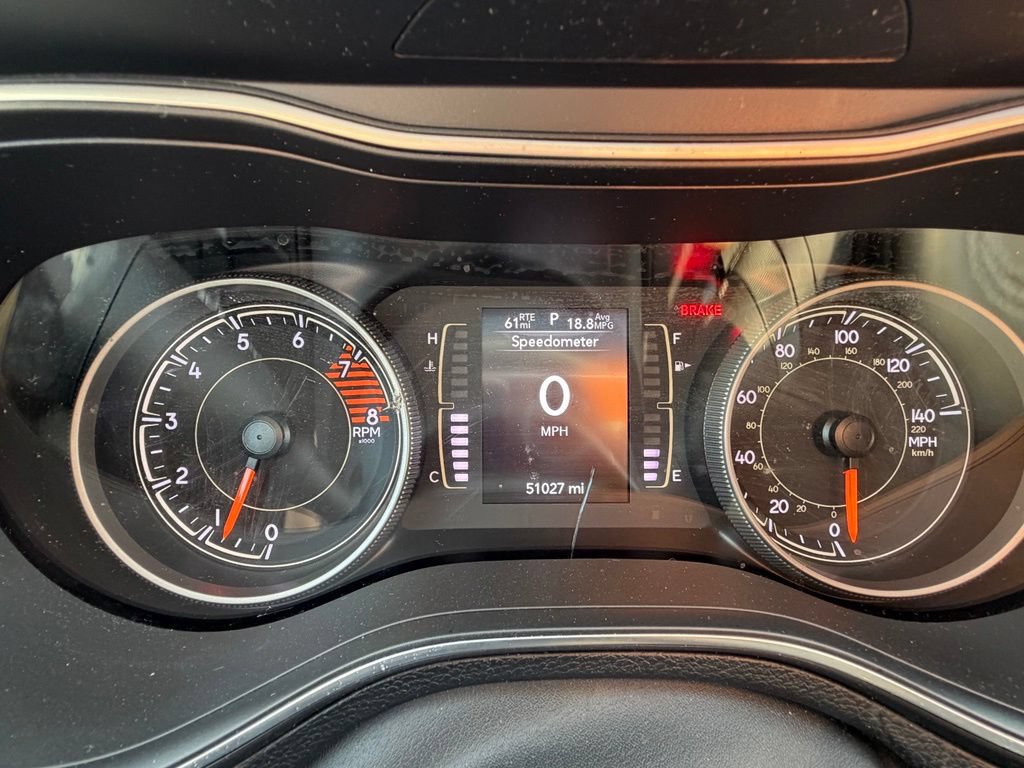 Used 2019 Jeep Cherokee Latitude Plus AWD/4WD image 16