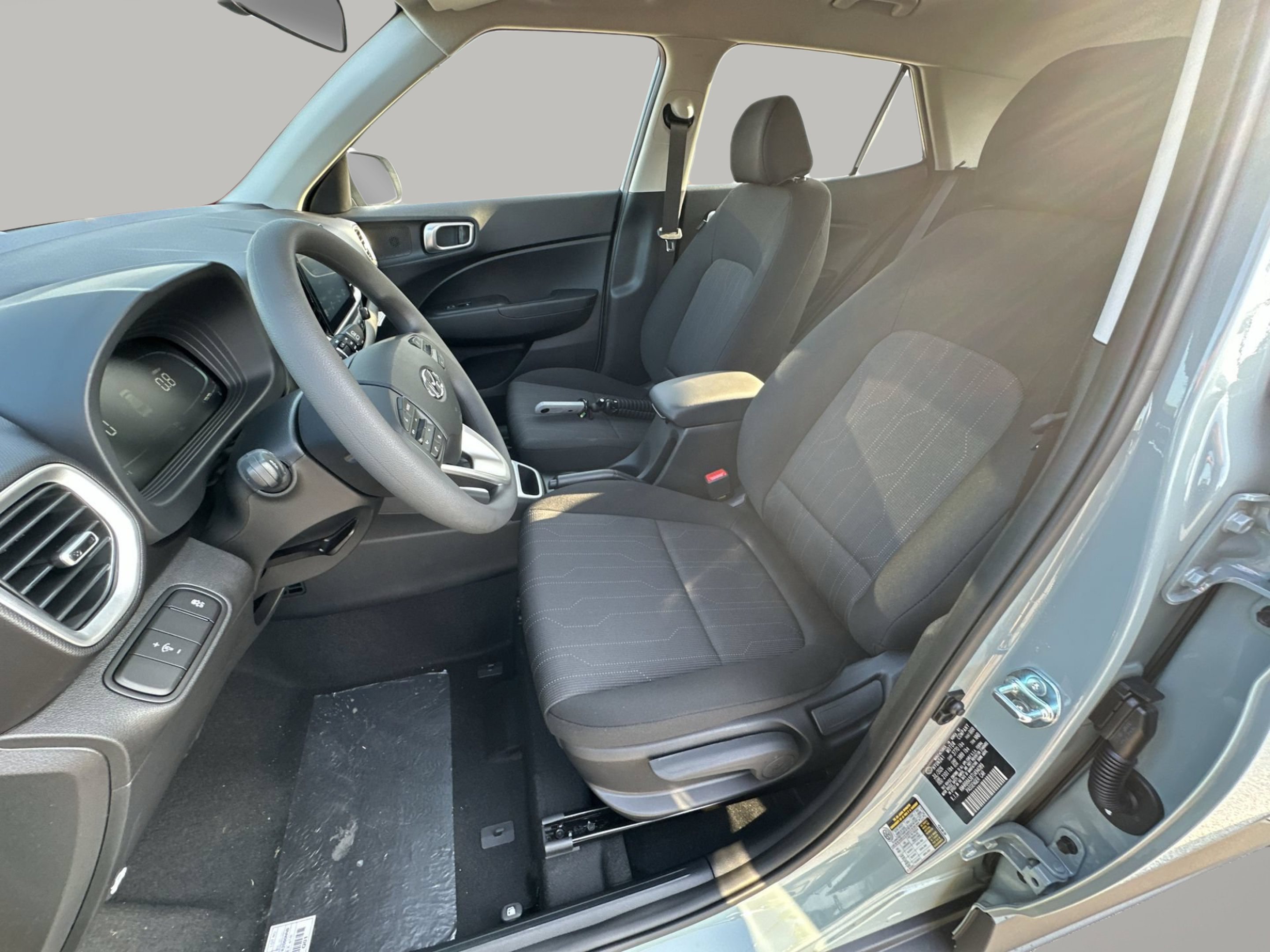 New 2026 Hyundai Venue SE FWD image 14