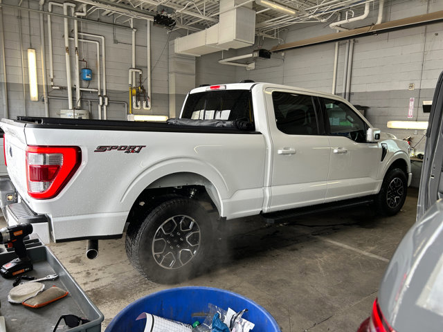 Certified 2022 Ford F150 Lariat w/ Equipment Group 502A High image 5