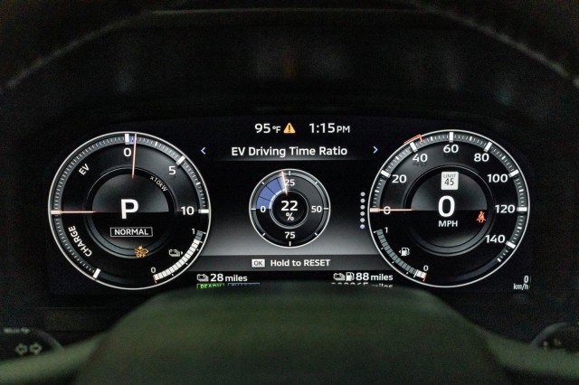 New 2025 Mitsubishi Outlander SEL image 12