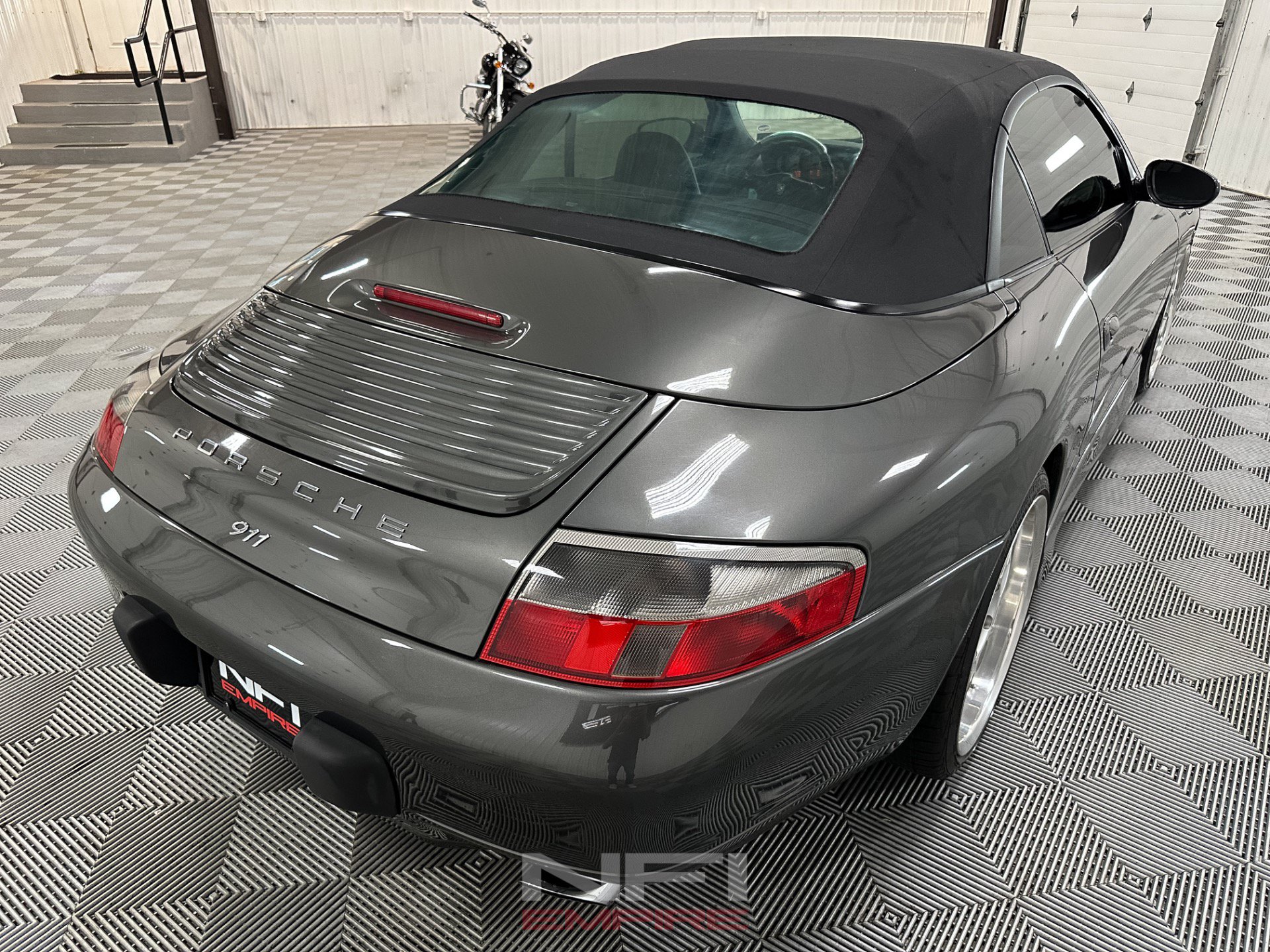 Used 2000 Porsche 911 Cabriolet image 15