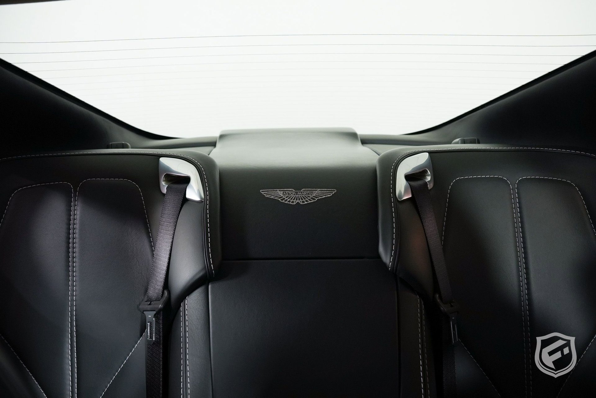 Used 2014 Aston Martin DB9 Coupe image 31