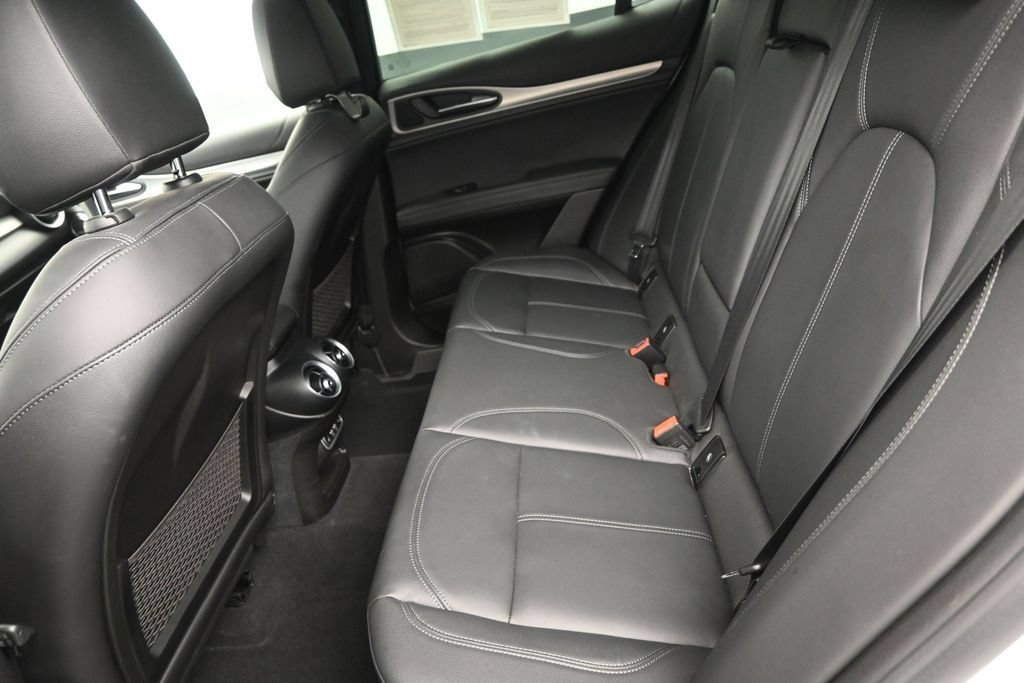 Used 2024 Alfa Romeo Stelvio Ti AWD/4WD image 14
