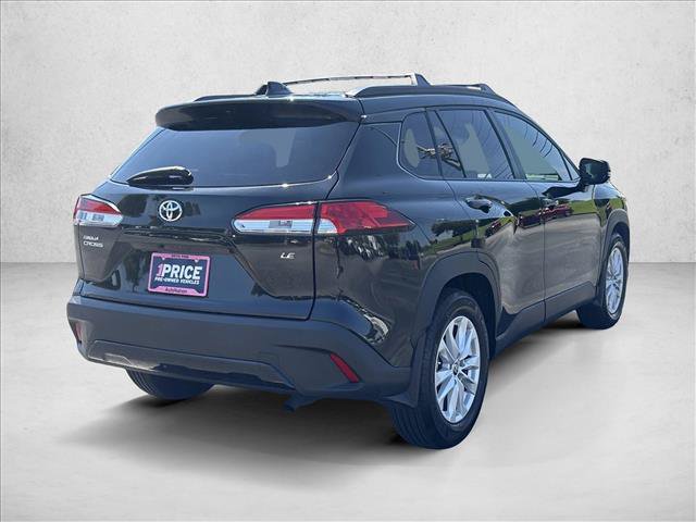 Used 2022 Toyota Corolla Cross LE w/ Moonroof Package FWD image 5