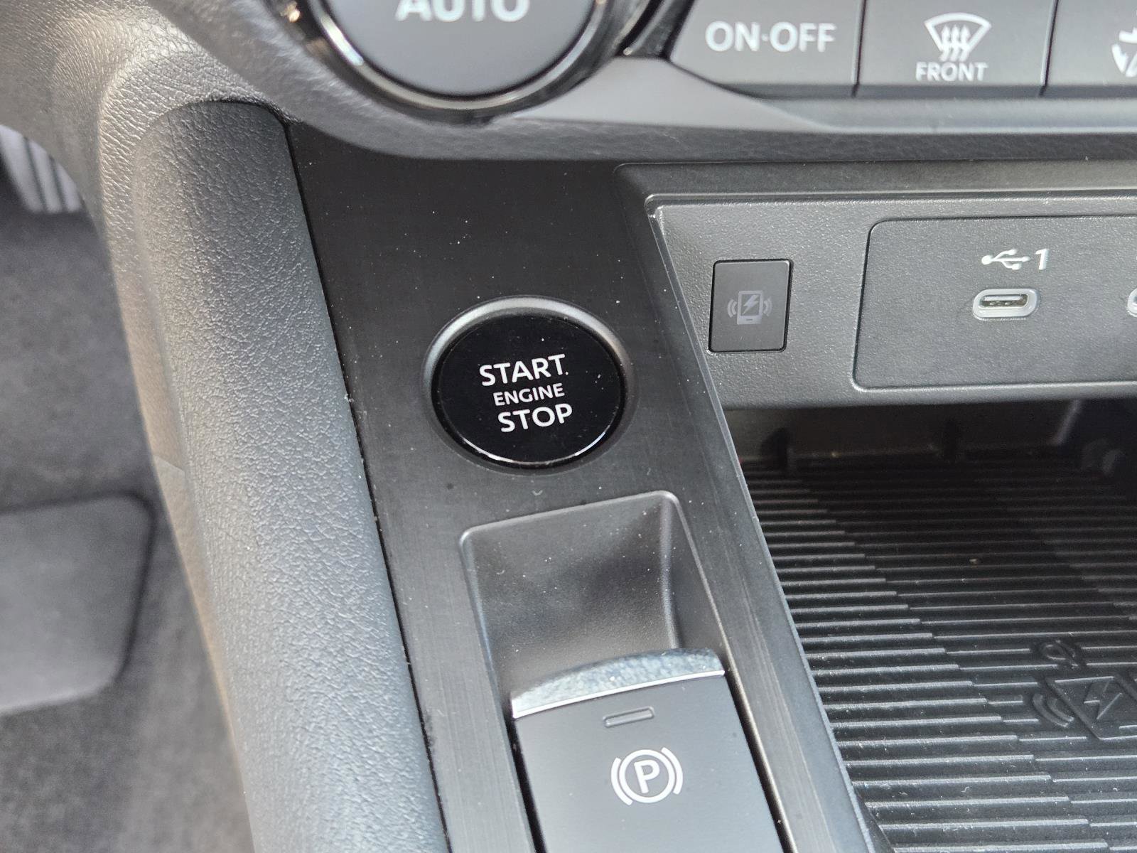 Used 2026 Nissan Kicks SV FWD image 12