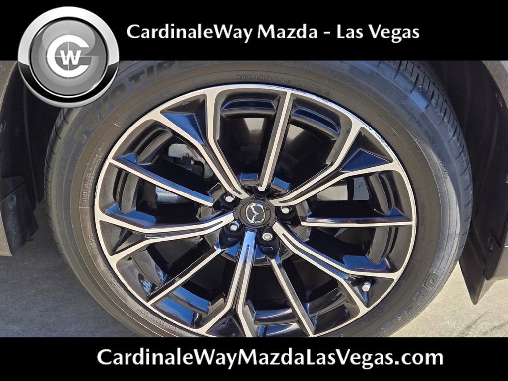 Certified 2025 MAZDA CX-70 Plug-In Hybrid w/ Premium Pkg AWD/4WD image 8