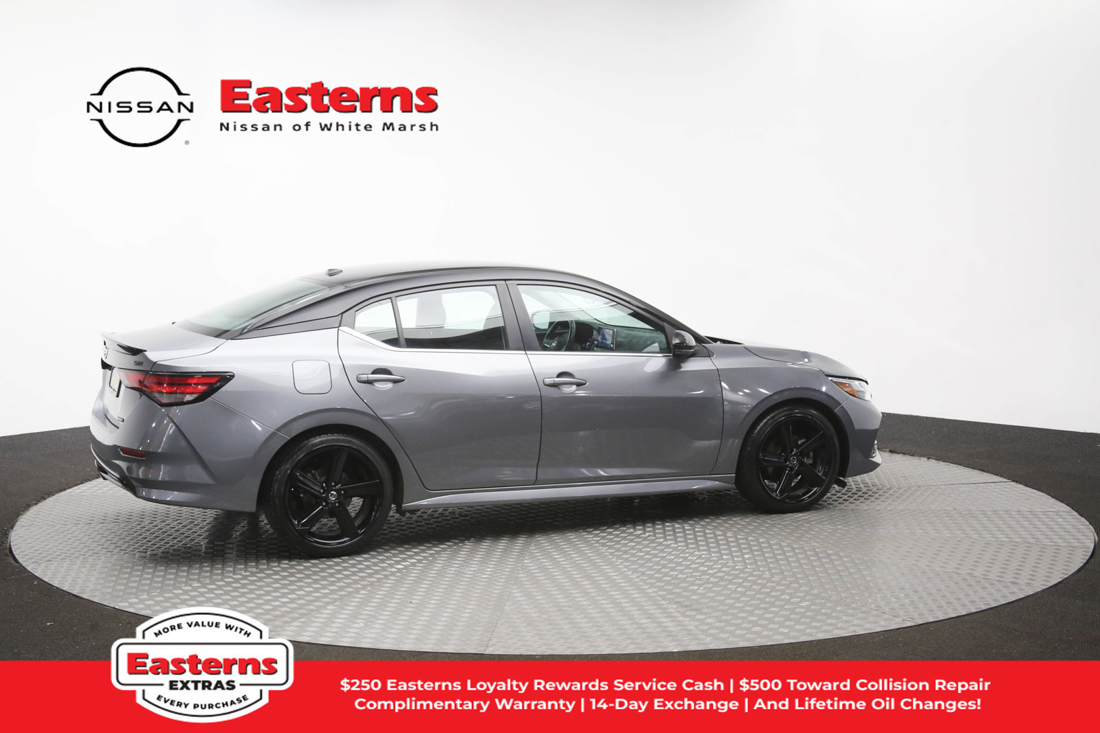 Used 2023 Nissan Sentra SR w/ Midnight Edition Package FWD image 40