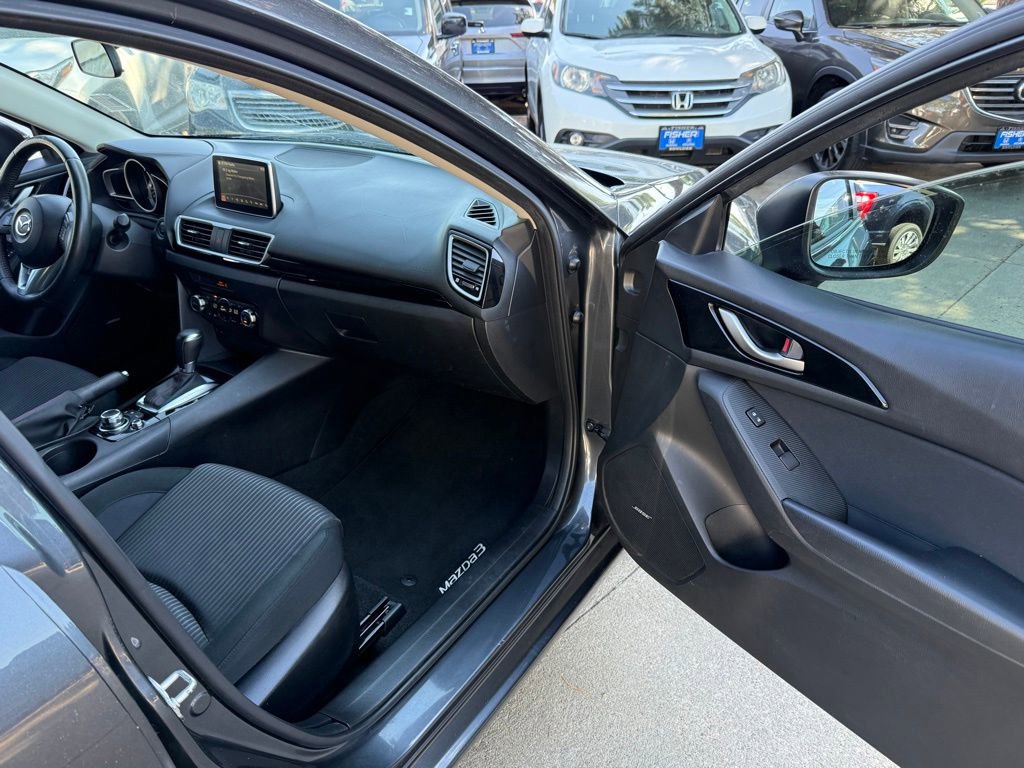 Used 2014 MAZDA MAZDA3 i Touring w/ Technology Package FWD image 18