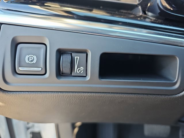 Used 2025 Cadillac XT6 Premium Luxury w/ LPO, Floor Liner Package image 29