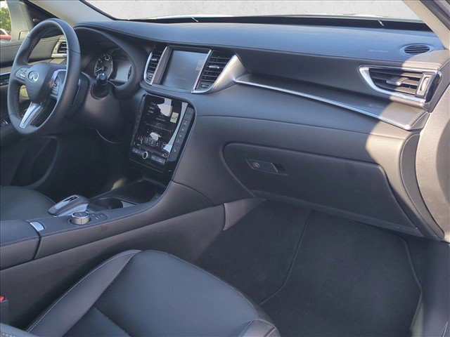 Certified 2025 INFINITI QX50 Luxe AWD/4WD image 22