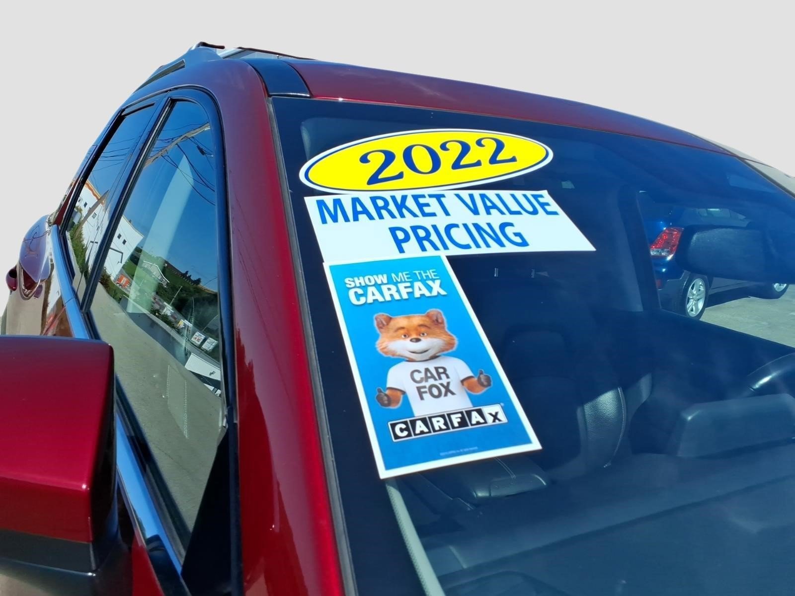 Used 2022 Nissan Pathfinder SL w/ SL Black Package AWD/4WD image 9