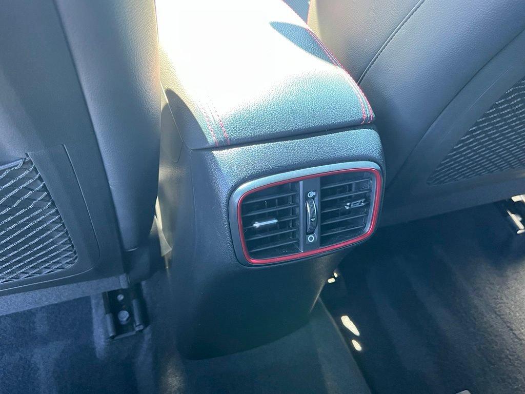Used 2018 Hyundai Elantra GT Sport FWD image 15
