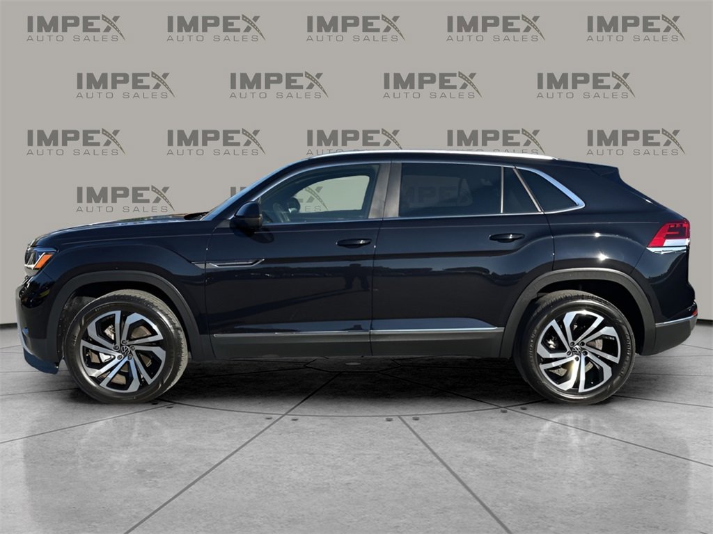 Used 2023 Volkswagen Atlas Cross Sport SEL image 2