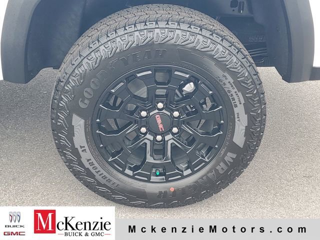 New 2026 GMC Canyon Elevation RWD image 29