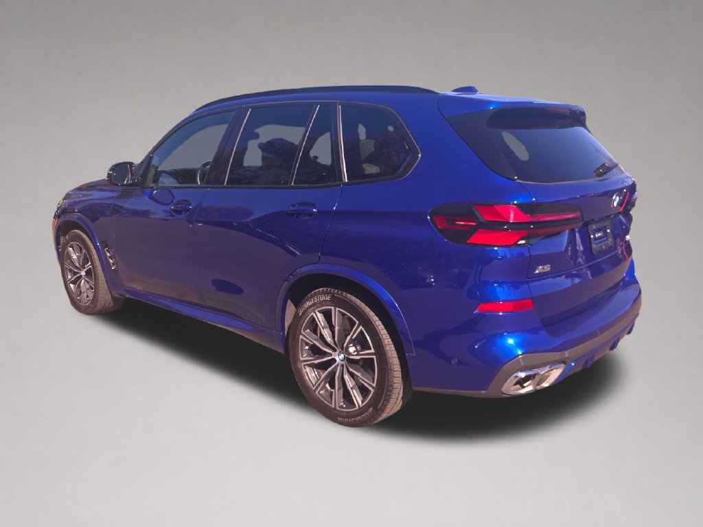 Certified 2026 BMW X5 M60i AWD/4WD image 6