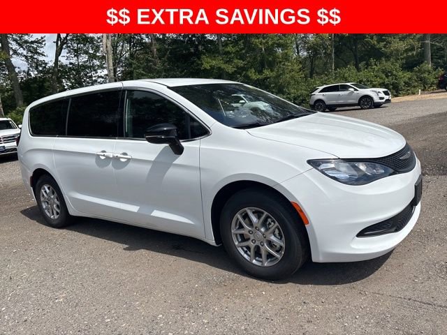 New 2026 Chrysler Voyager LX image 3