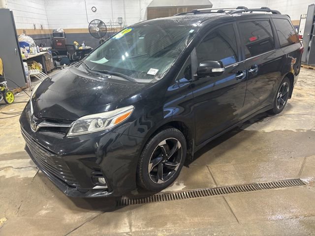 Used 2018 Toyota Sienna Limited Premium image 23