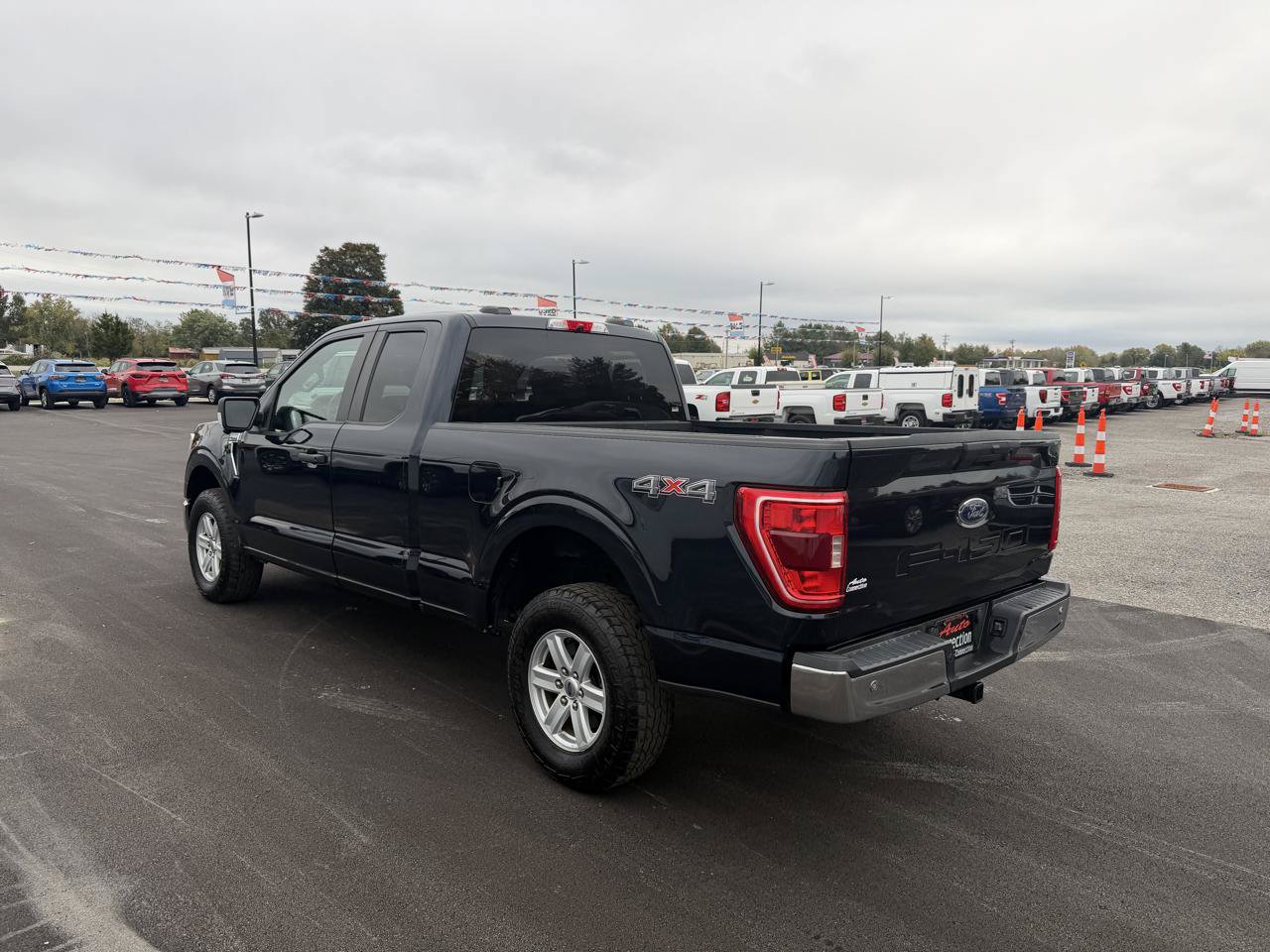 Used 2022 Ford F150 XLT w/ Trailer Tow Package AWD/4WD image 7