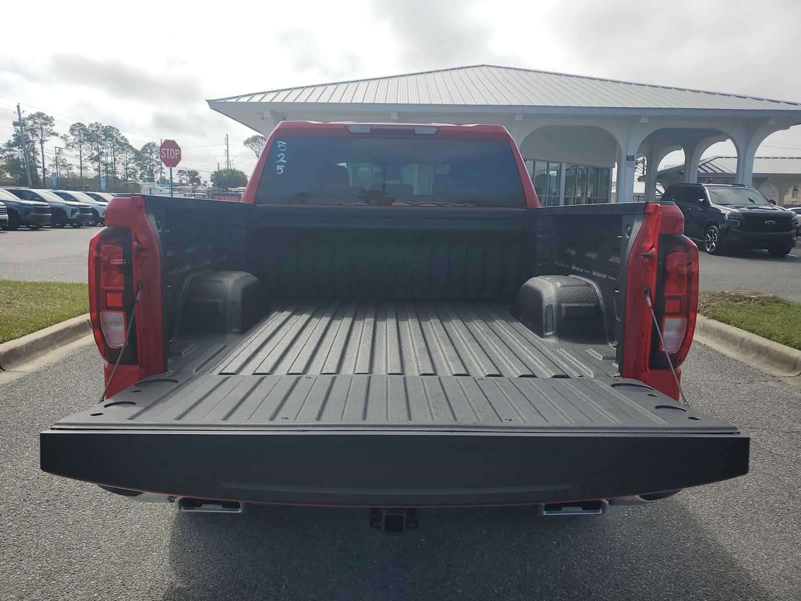 New 2026 GMC Sierra 1500 SLE w/ X31 Off-Road Package image 5