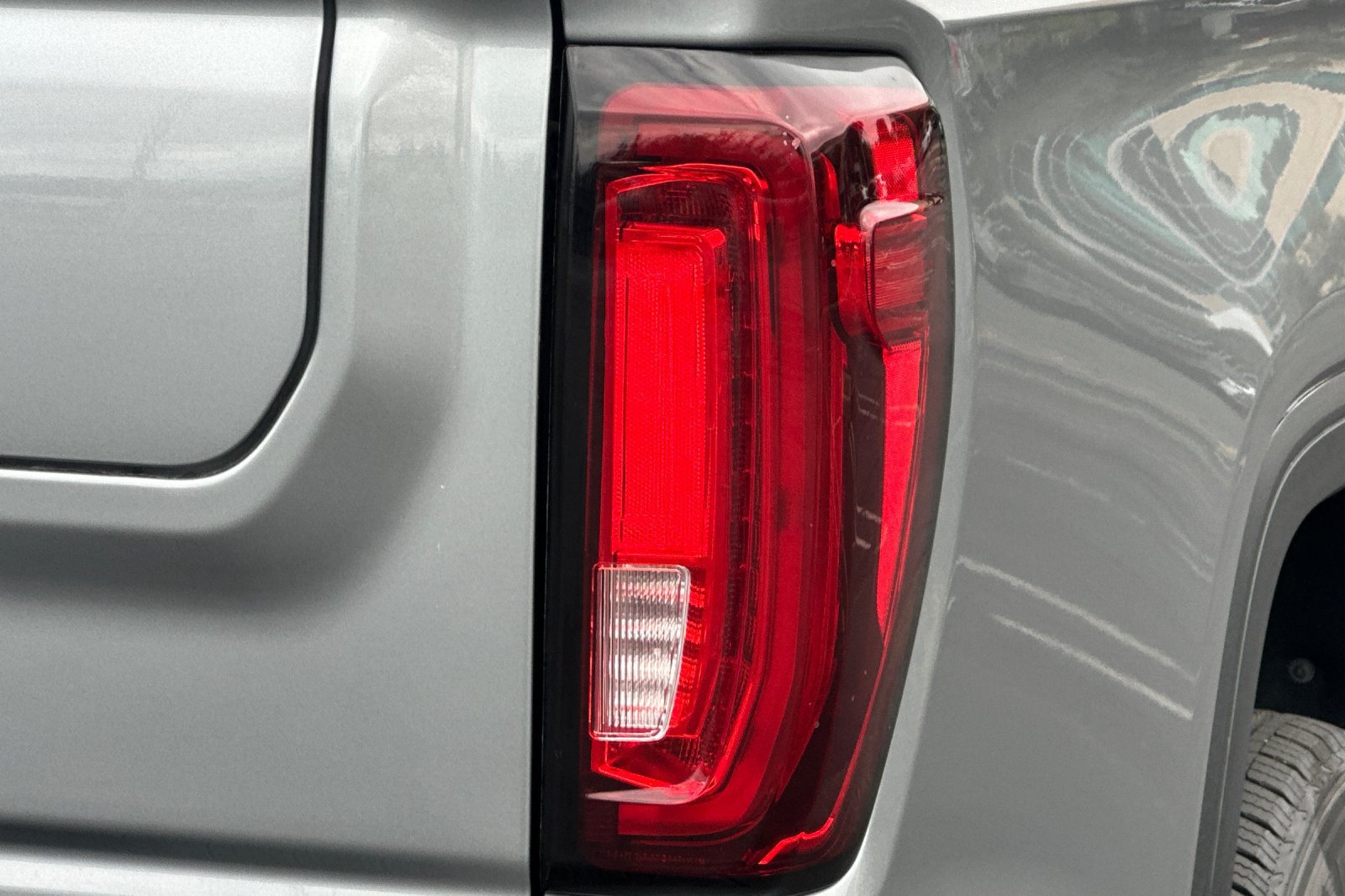 Used 2025 GMC Sierra 1500 SLT RWD image 47