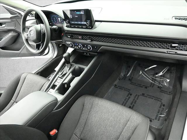 Used 2023 Honda Accord EX image 25