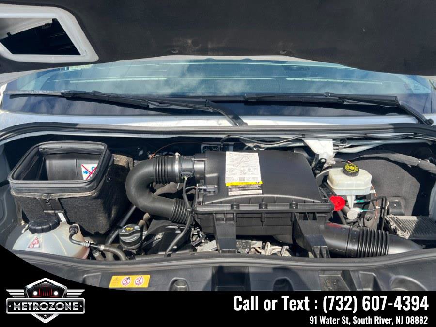 Used 2022 Mercedes-Benz Sprinter 2500 image 28