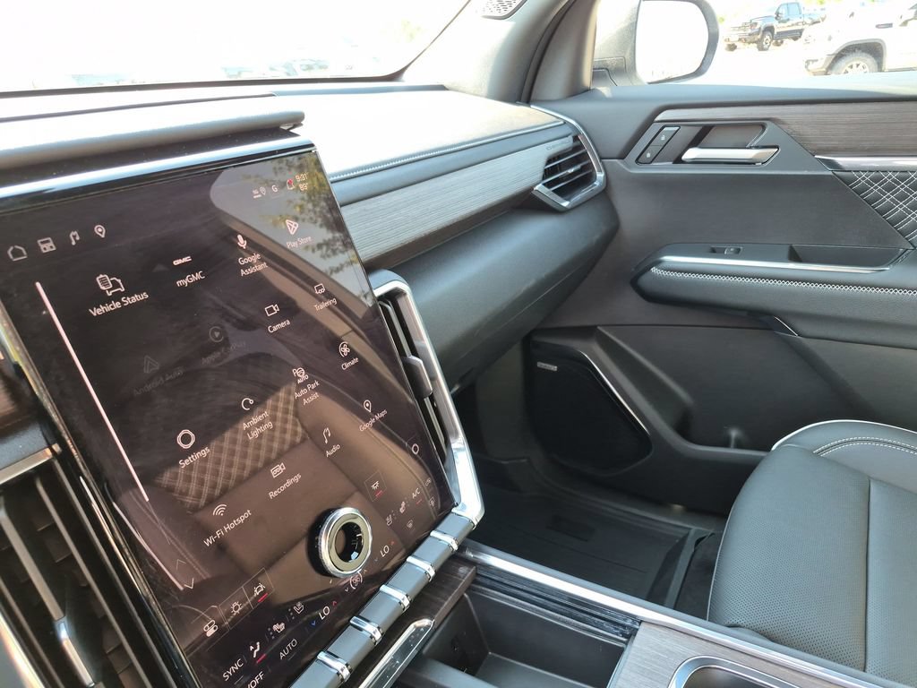 New 2027 GMC Acadia Denali w/ LPO, Floor Liner Package FWD image 24