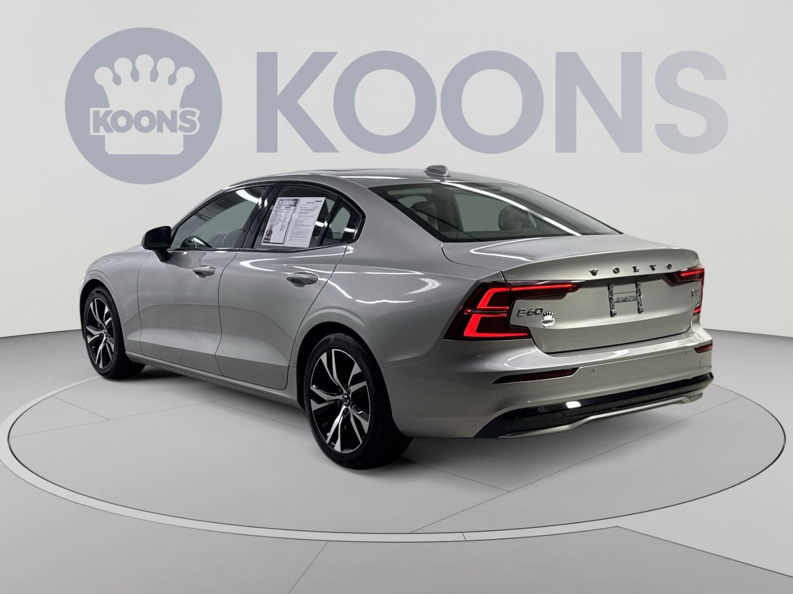 Used 2024 Volvo S60 B5 Core FWD image 18