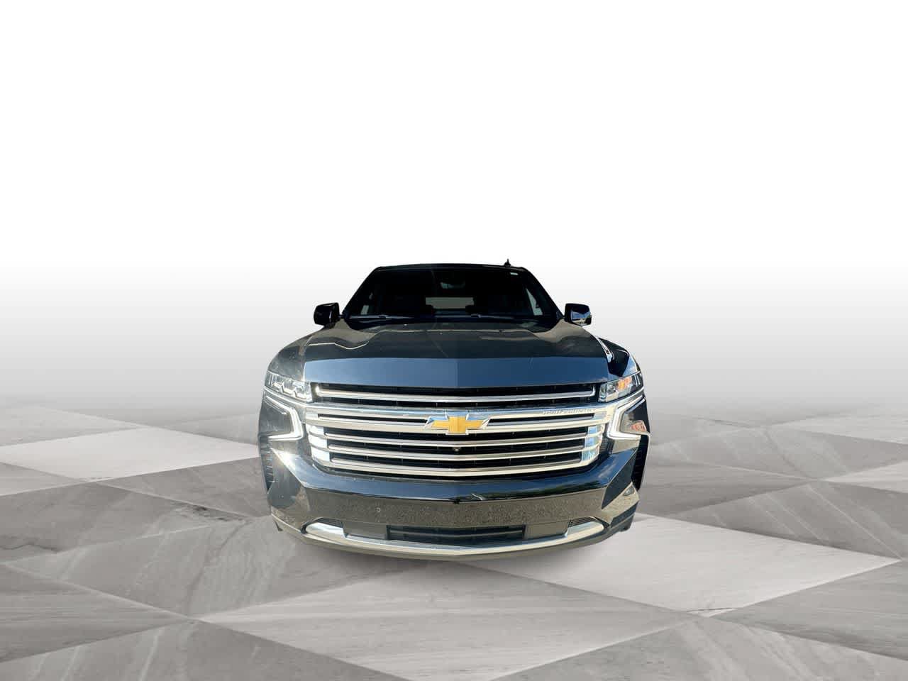 Used 2024 Chevrolet Suburban High Country AWD/4WD image 3