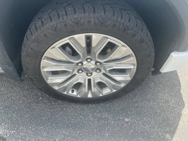 Certified 2022 GMC Sierra 1500 Denali w/ Denali Premium Package AWD/4WD image 12